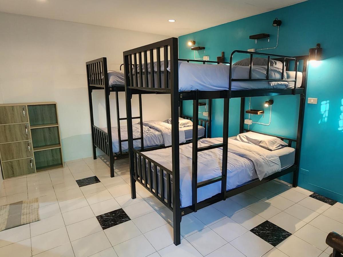 Blue Moon House - A Budget Hostel For Easy Travellers Chiang Mai Esterno foto