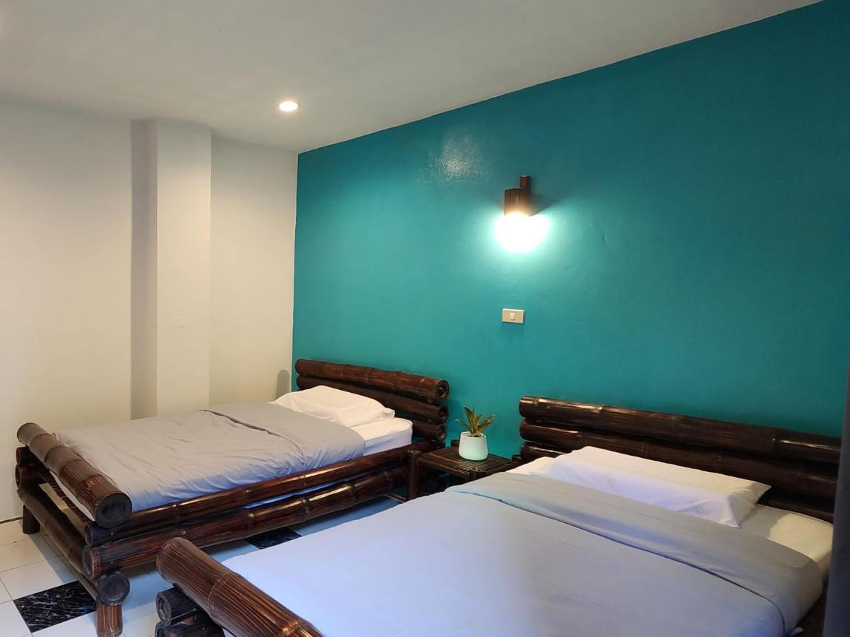 Blue Moon House - A Budget Hostel For Easy Travellers Chiang Mai Esterno foto