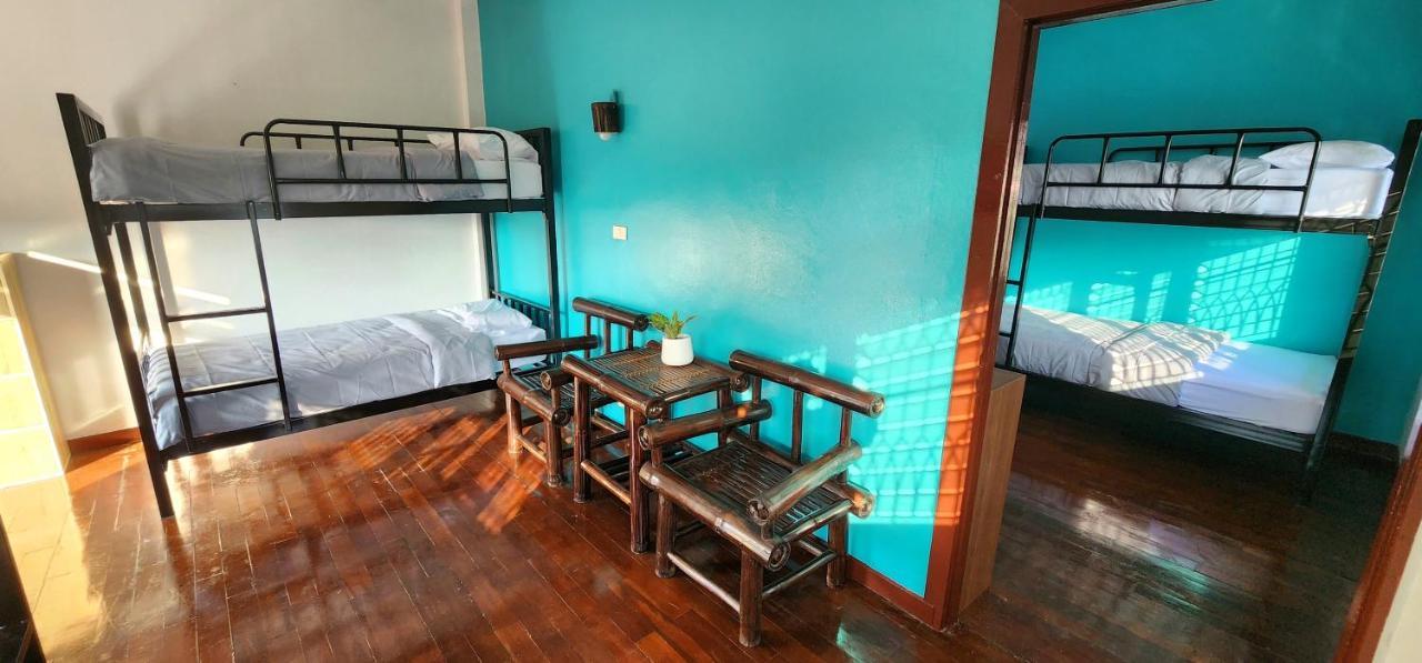 Blue Moon House - A Budget Hostel For Easy Travellers Chiang Mai Esterno foto
