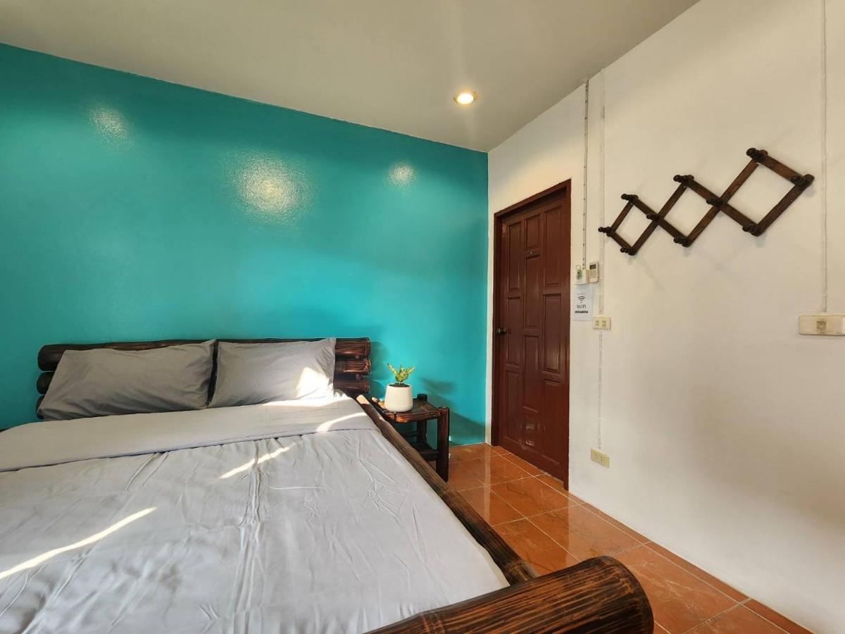 Blue Moon House - A Budget Hostel For Easy Travellers Chiang Mai Esterno foto