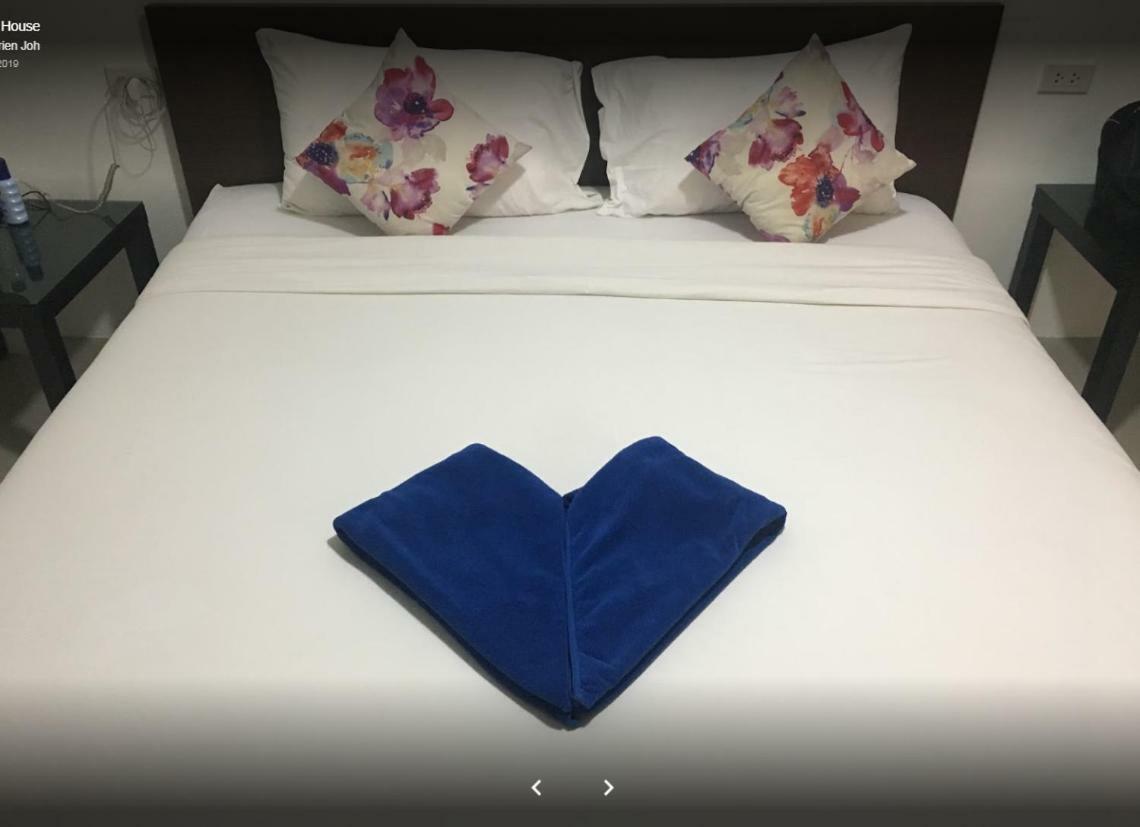 Blue Moon House - A Budget Hostel For Easy Travellers Chiang Mai Esterno foto