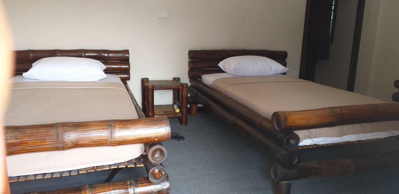 Blue Moon House - A Budget Hostel For Easy Travellers Chiang Mai Esterno foto
